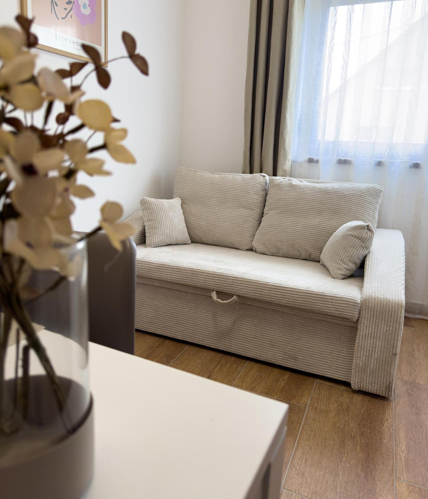 Demjén Rp Apartmanhaz מראה חיצוני תמונה