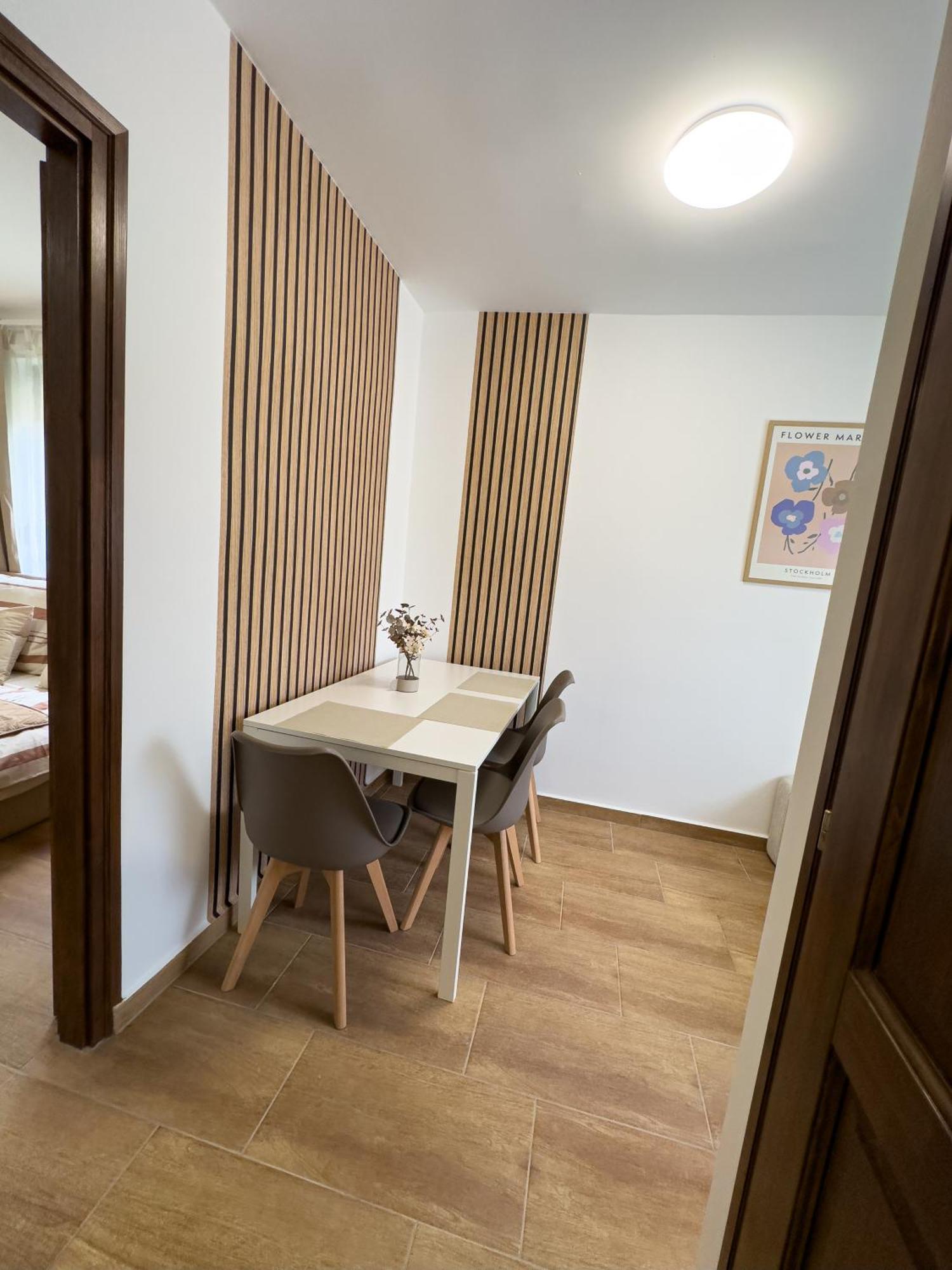 Demjén Rp Apartmanhaz מראה חיצוני תמונה